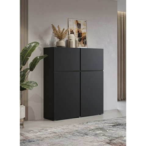 Vysoká komoda s dvierkami v matnej čiernej