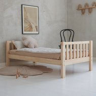 Masívna jednolôžková posteľ Basic Classic - 80 x 180 cm / prírodná