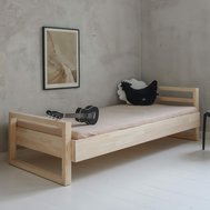 Masívna jednolôžková posteľ Modern Max - 80 x 180 cm / prírodná